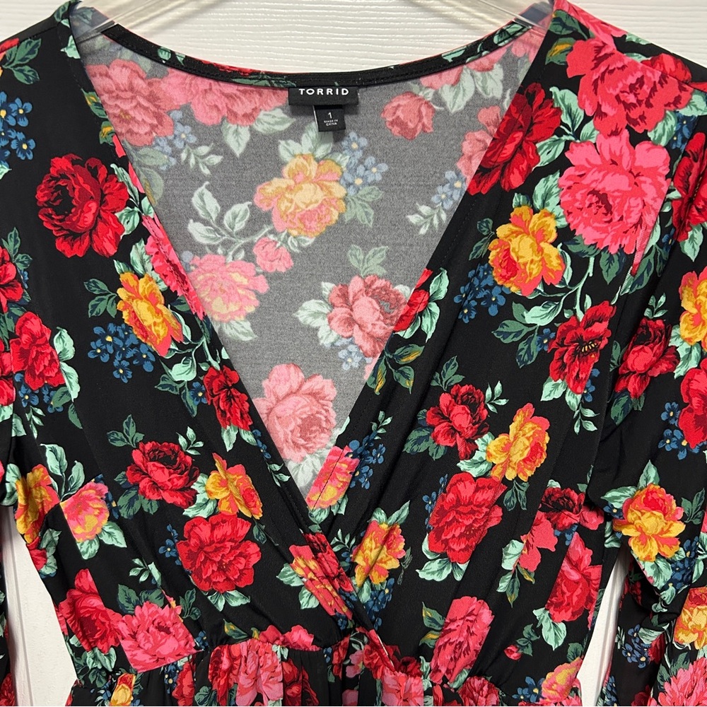 Torrid rose flared sleeve dress - Picture 4 of 5